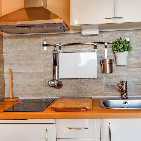 Apartment Seaside Cozy By Hello *